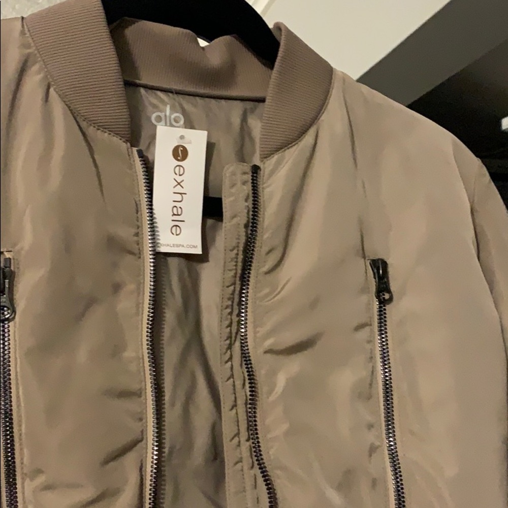 Jacket - Picture 3 of 4